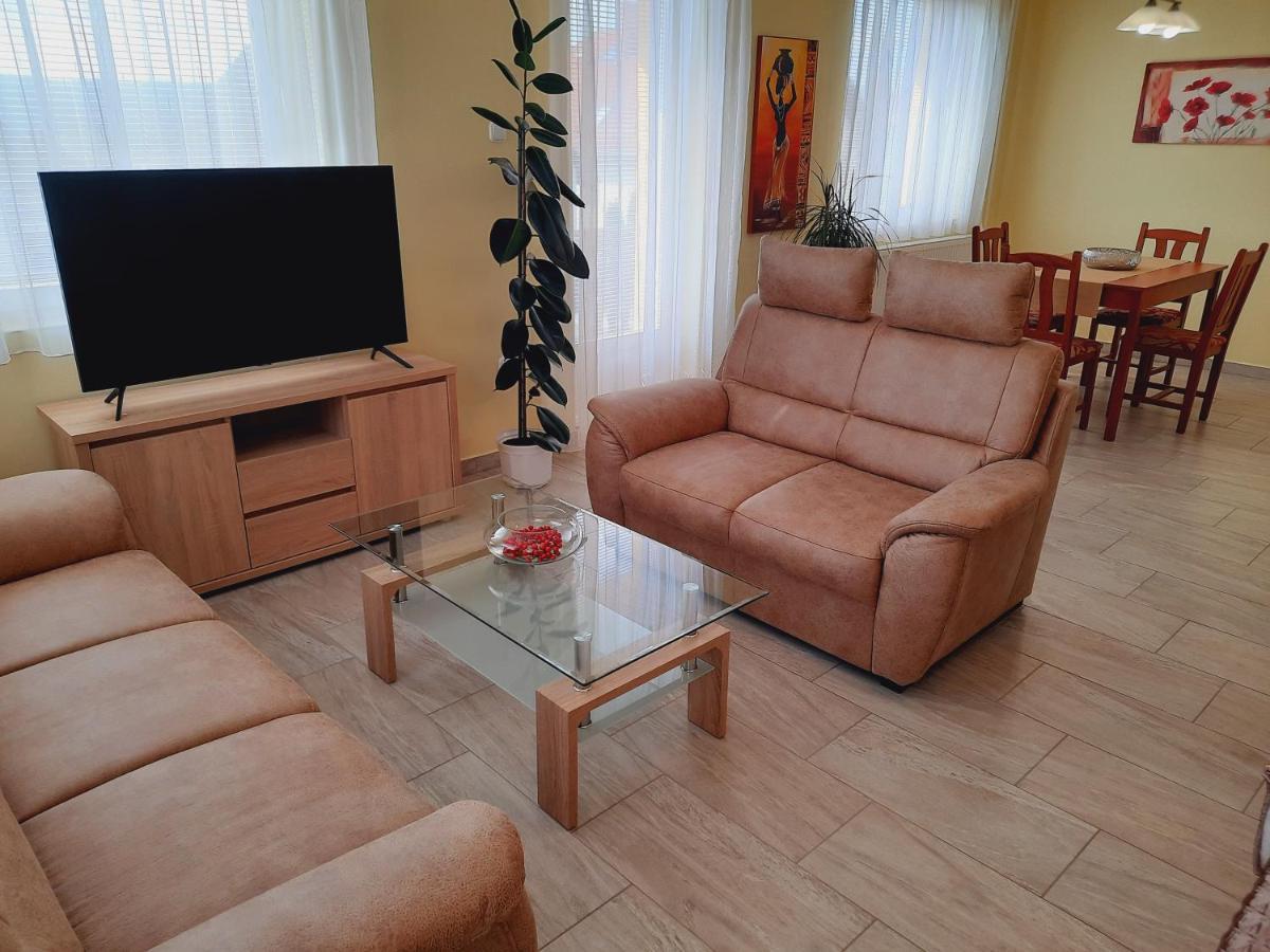 Apartmanház King Hévíz Exterior foto