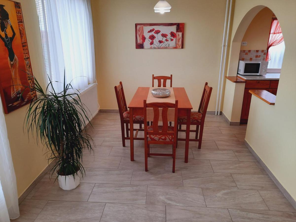 Apartmanház King Hévíz Exterior foto